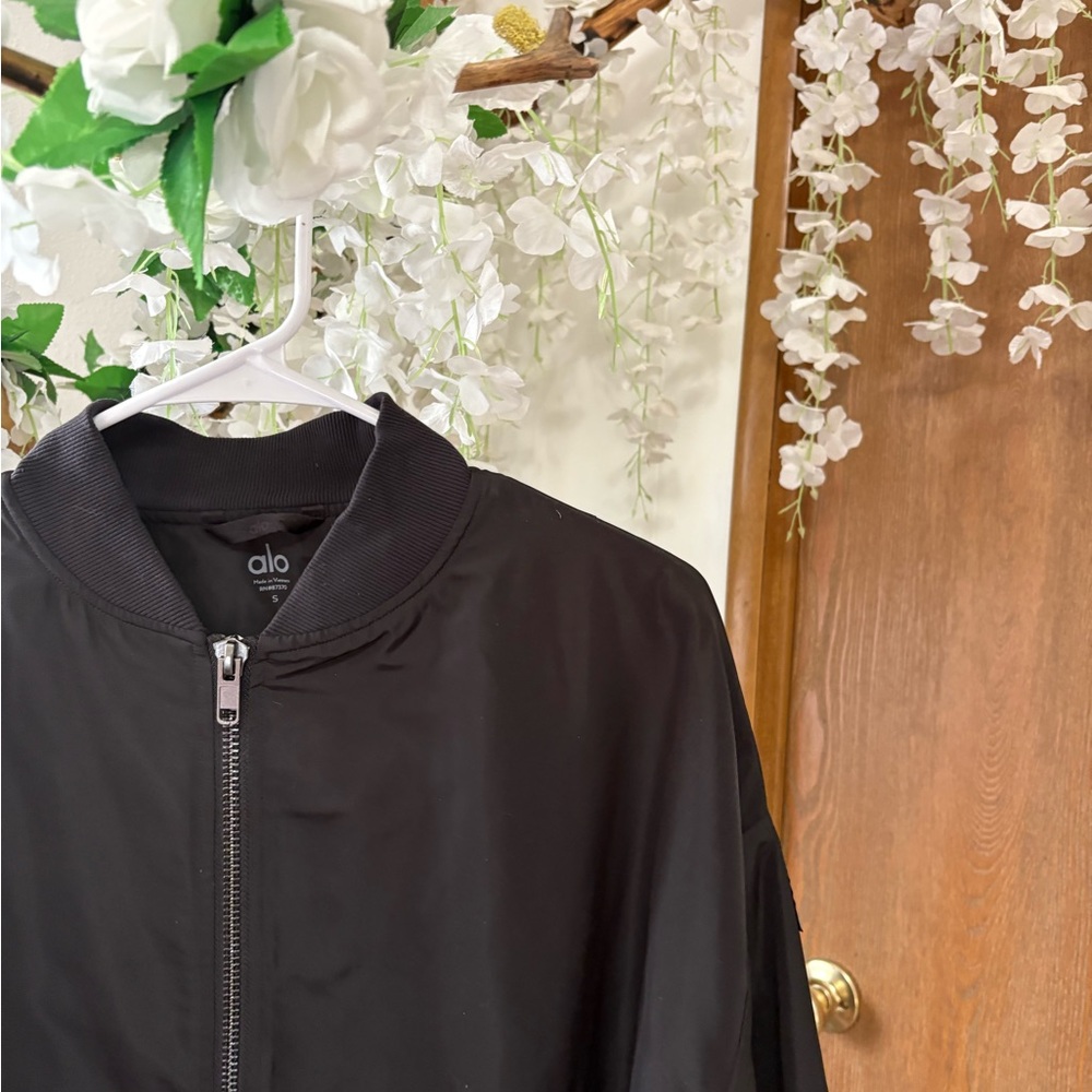 ALO Yoga It Girl Black Bomber Jacket - Picture 5 of 9